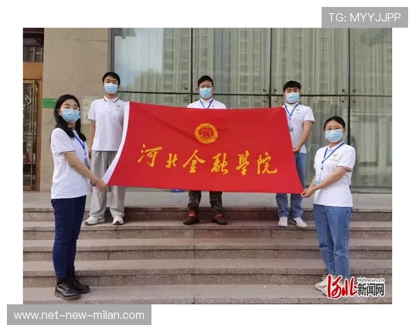 志愿者在赛事中兼任“环保监督员与宣传员” 志愿者在赛事中兼任“环保监督员与宣传员”